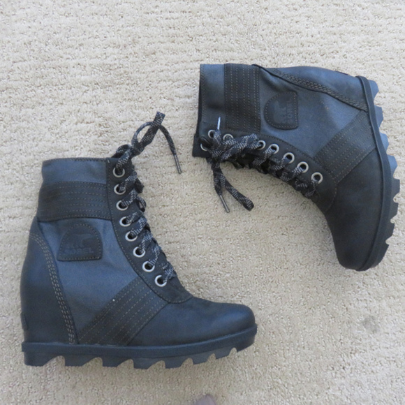 sorel lexie wedge boots black